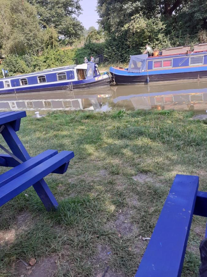 The Barge Inn Bradford-On-Avon Eksteriør billede